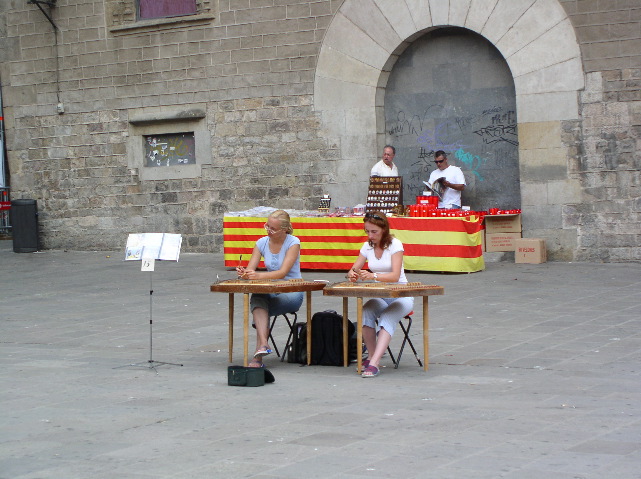 Same street musicians