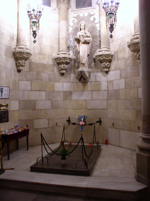 Gaudí's tomb