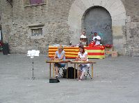 Same street musicians
