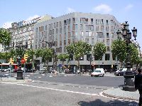 Typical corner in the Eixample